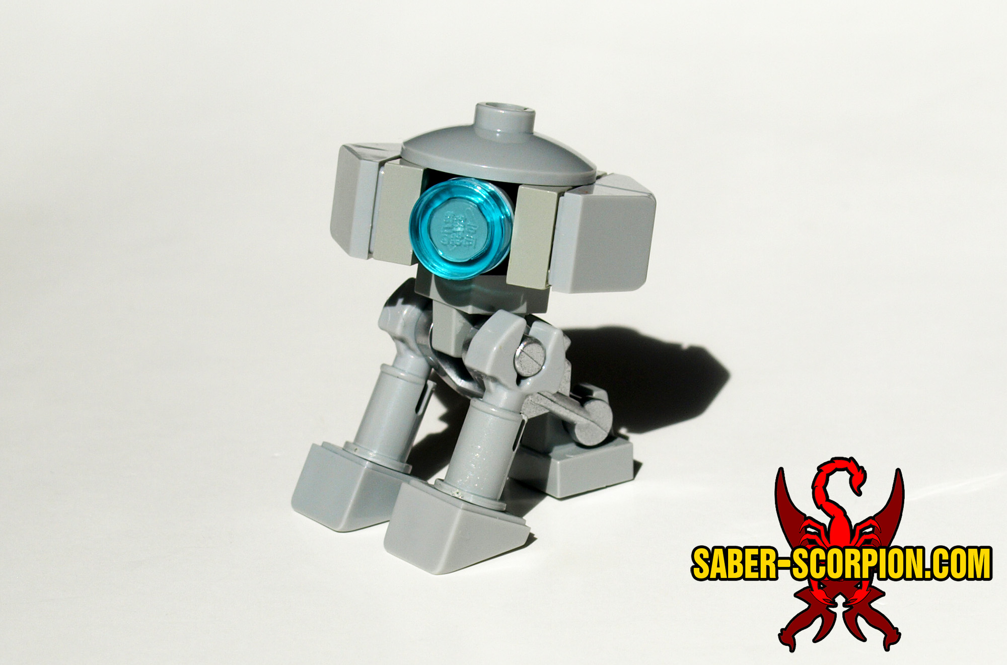 Custom LEGO brick-built minifigure astromech T3 droid